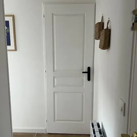 Joli A Quelques Pas De La De Daire *